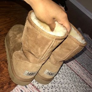 UGG Women’s Classic Short Boots